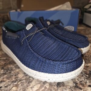 Women’s Hey Dude Wendy Sport Mesh Navy/white Size 7 Very Light Comfortable BNIB